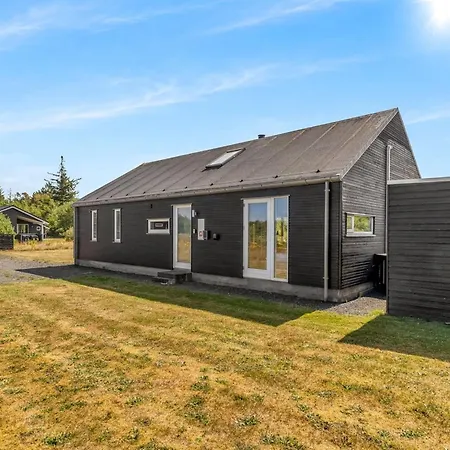 Tuva - 3-5km From The Sea By Interhome *